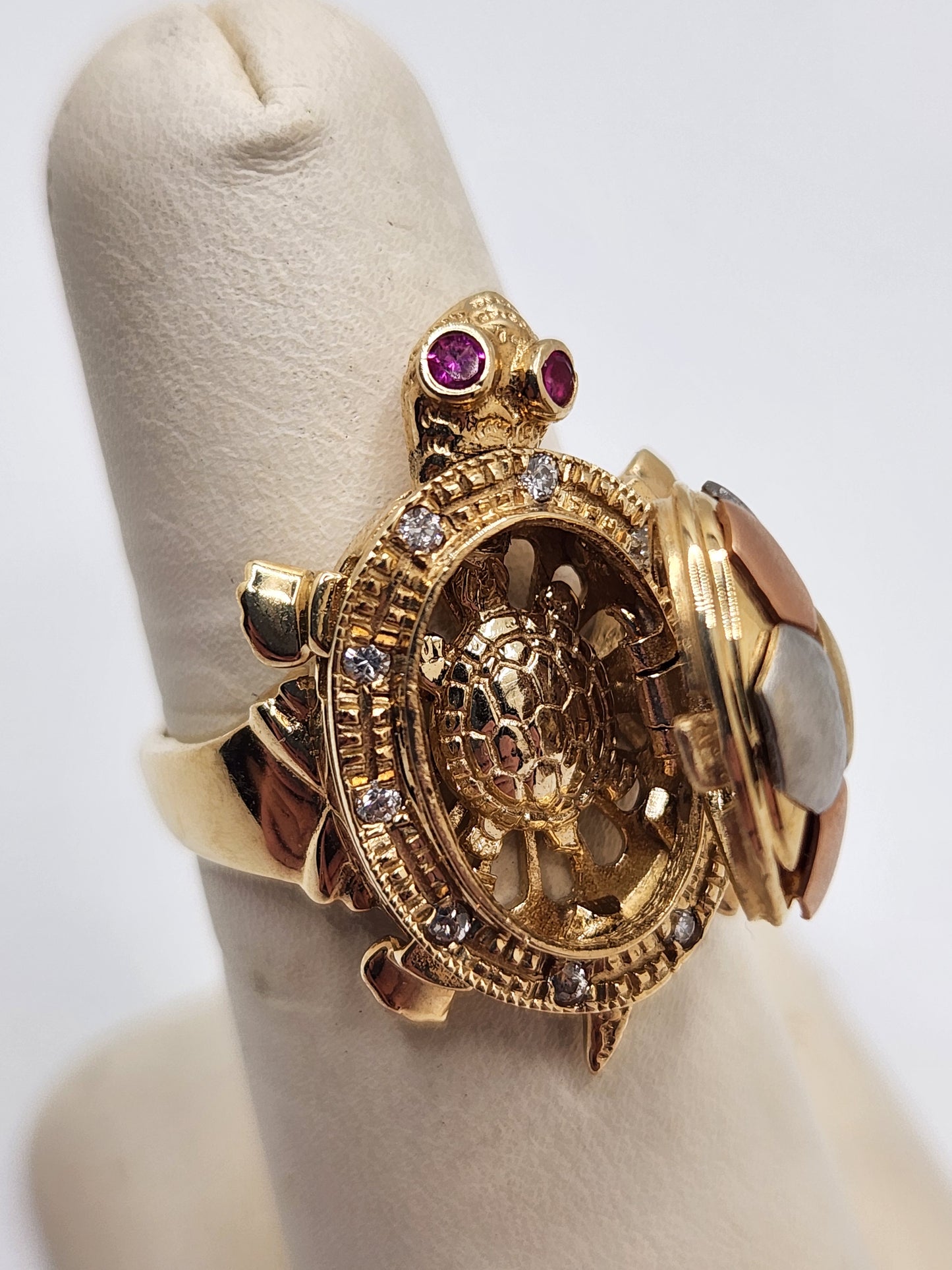 14k gold turtle ring with diamond & rubies – wiggly limbs