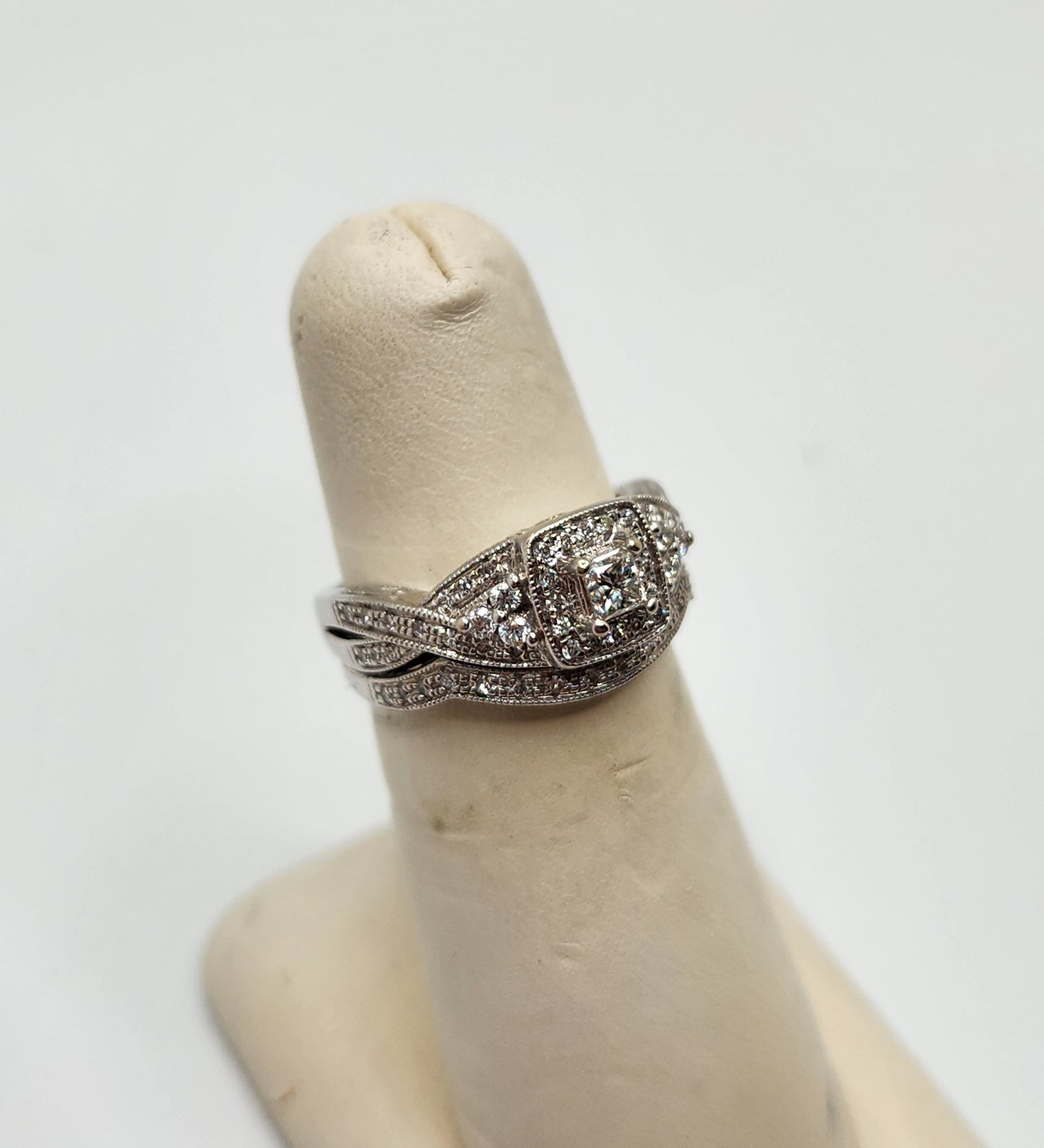 14k white gold ring with 1.10 ct princess cut natural diamonds