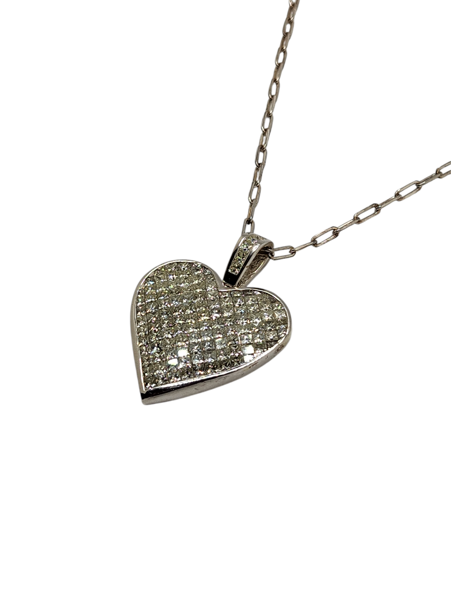 invisible set princess diamond heart pendant in 18k white gold