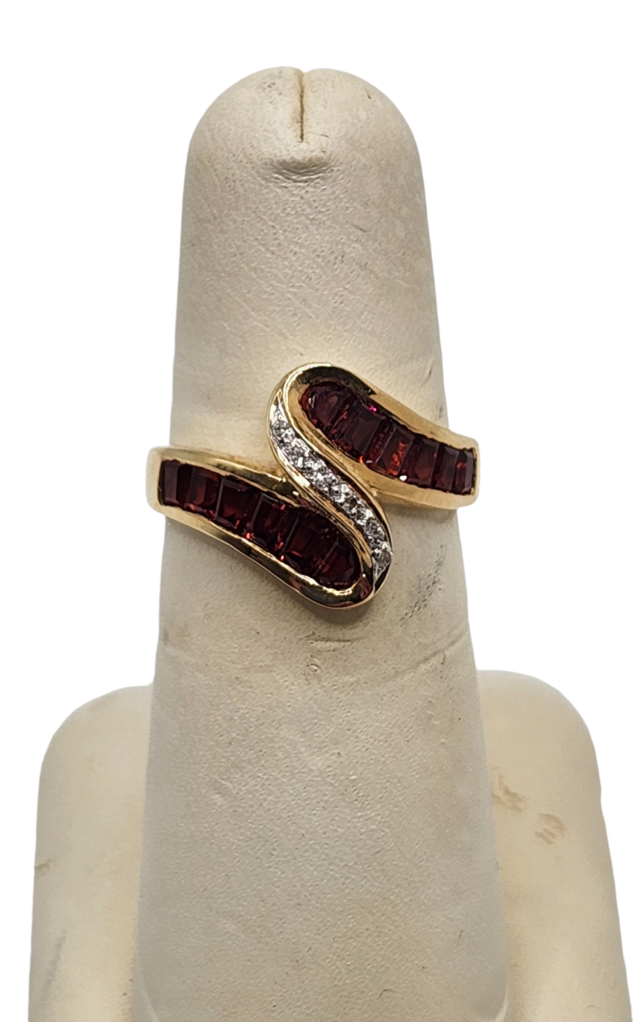 14k yellow gold garnet and diamond ring