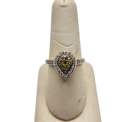 14K White Gold Ring with Yellow and White Diamonds